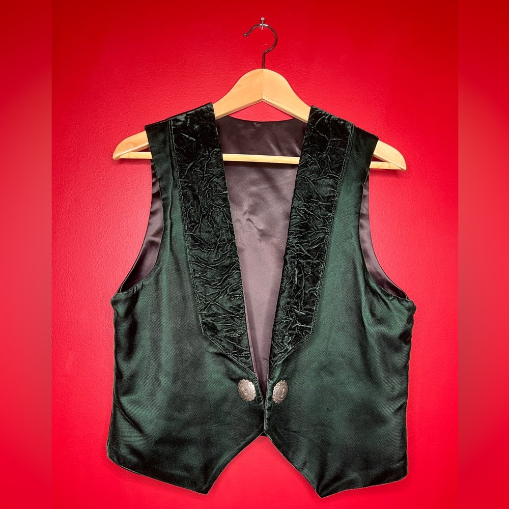 The most PERFECT VINTAGE EMERALD GREEN vest!